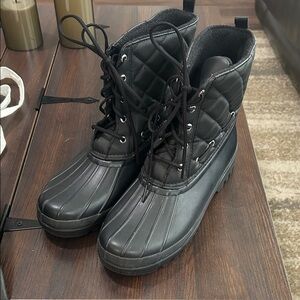 Sperry quilted boots 10